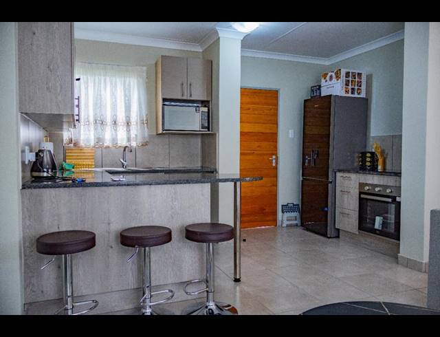 3 BEDROOM CLUSTER FOR SALE IN PARKDENE